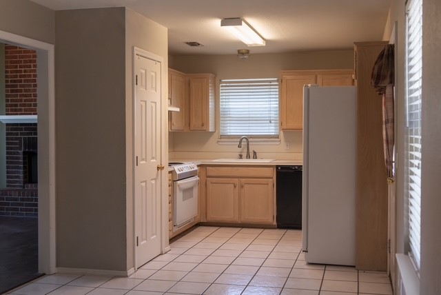 1829 Sioux, Dalhart, 3 Bedrooms Bedrooms, 0 ,2 BathroomsBathrooms,Single Family Home,Residential Properties,Sioux,0,1545 1829 Sioux, Dalhart, 3 Bedrooms Bedrooms, 0 ,2 BathroomsBathrooms,Single Family Home,Residential Properties,Sioux,0,1545