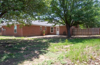 1829 Sioux, Dalhart, 3 Bedrooms Bedrooms, 0 ,2 BathroomsBathrooms,Single Family Home,Residential Properties,Sioux,0,1545