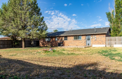 901 Sagebrush Road, Dalhart, 3 Bedrooms Bedrooms, 0 ,2 BathroomsBathrooms,Single Family Home,Residential Properties,Sagebrush Road,0,1564