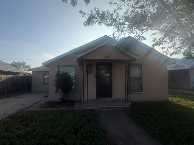 607 Oatis Avenue, Dalhart, 4 Bedrooms Bedrooms, 0 ,1 BathroomBathrooms,Single Family Home,Rental Properties,Oatis Avenue,0,1574 607 Oatis Avenue, Dalhart, 4 Bedrooms Bedrooms, 0 ,1 BathroomBathrooms,Single Family Home,Rental Properties,Oatis Avenue,0,1574