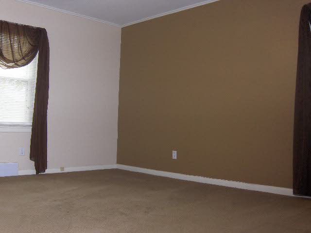 Another nice sized bedroom