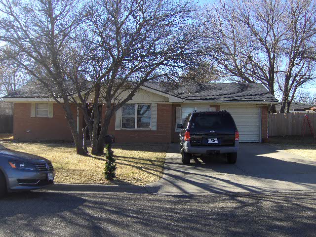 1418 Walnut,Dalhart,Hartley,Texas,United States 79022,3 Bedrooms Bedrooms,1.75 BathroomsBathrooms,Single Family Home,Walnut,1053