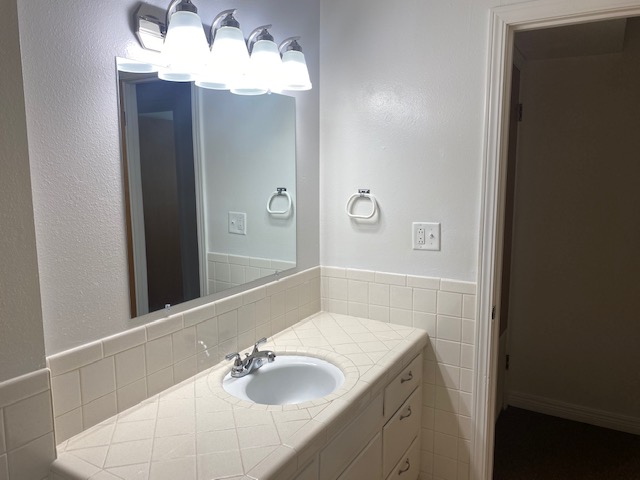 901 Tennessee Blvd, Dalhart, Dallam, Texas, United States 79022, 2 Bedrooms Bedrooms, ,1 BathroomBathrooms,Apartment,Rental Properties,Cedar Rail Apartments,Tennessee Blvd,1007